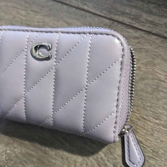 COACH Small Zip Around Card Case With Pillow Quilting - Picture 6 of 6
